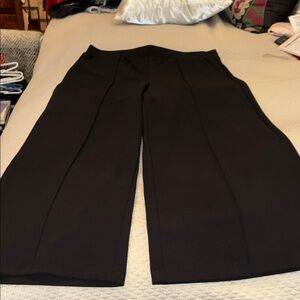 Elegant Loft Black Wide-Leg Women's crop Pants